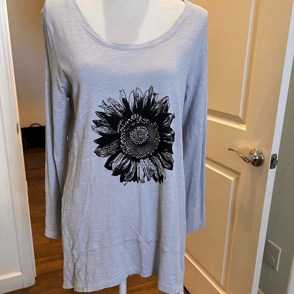 Gray Floral Print Women's Top